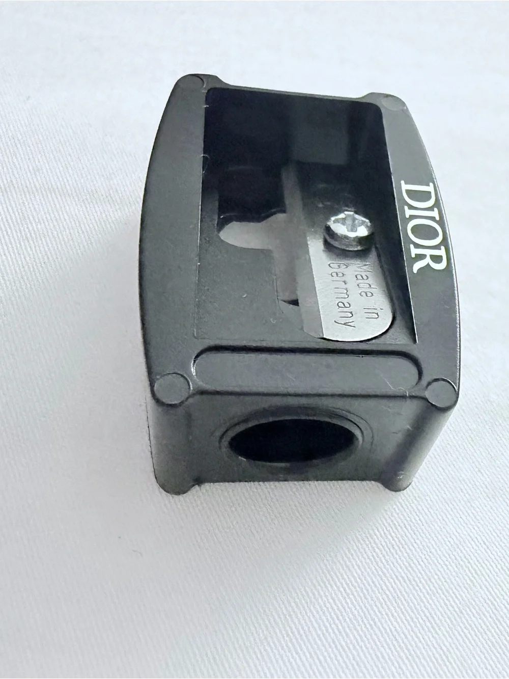 DIOR sharpener